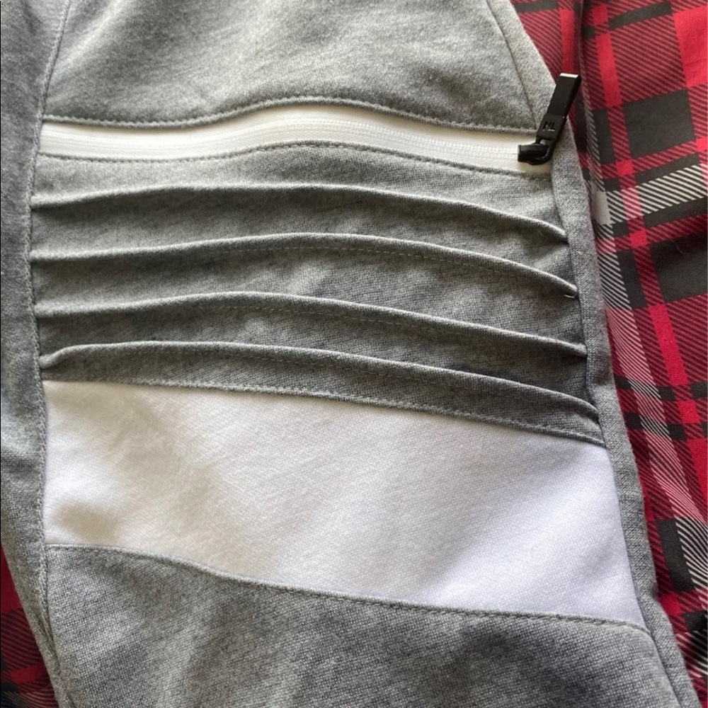 Grey joggers - Picture 3 of 3
